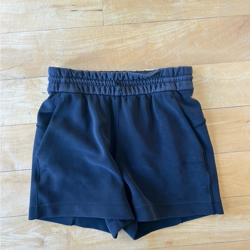 Lululemon Softstreme High-Rise Short 4"